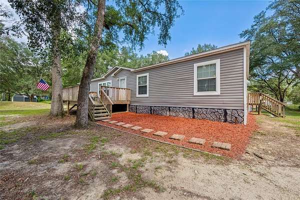 1.5 Acres of Land with Home for Sale in Lake Butler, Florida
