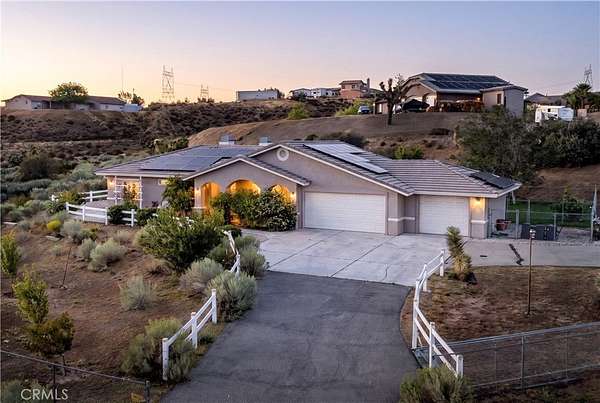 2.5 Acres of Land with Home for Sale in Hesperia, California