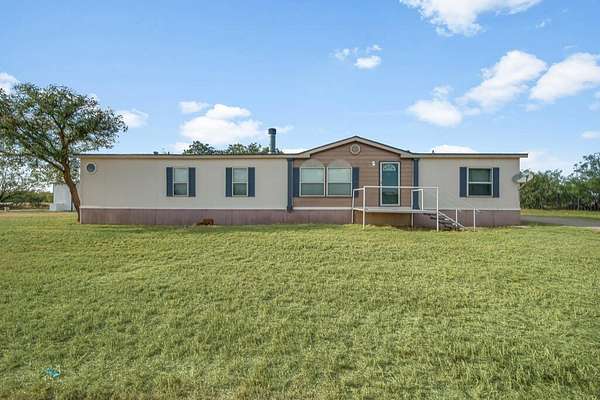 2.5 Acres of Land with Home for Sale in Big Spring, Texas