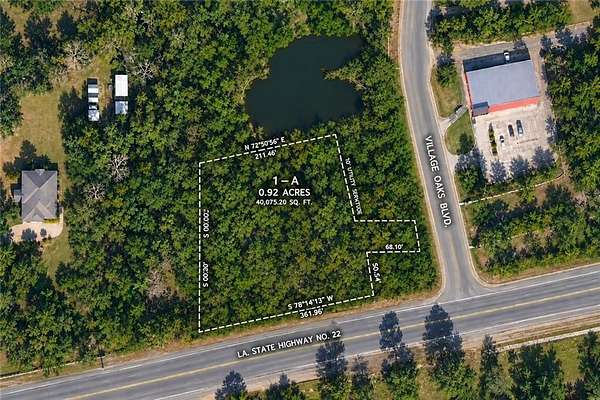 0.92 Acres of Commercial Land for Sale in Ponchatoula, Louisiana