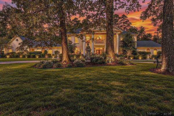 1.7 Acres of Land with Home for Sale in Tyler, Texas