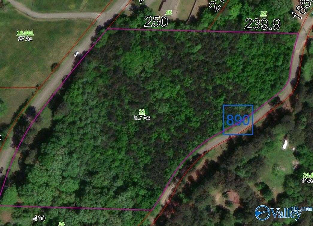 4.9 Acres of Residential Land for Sale in Fort Payne, Alabama