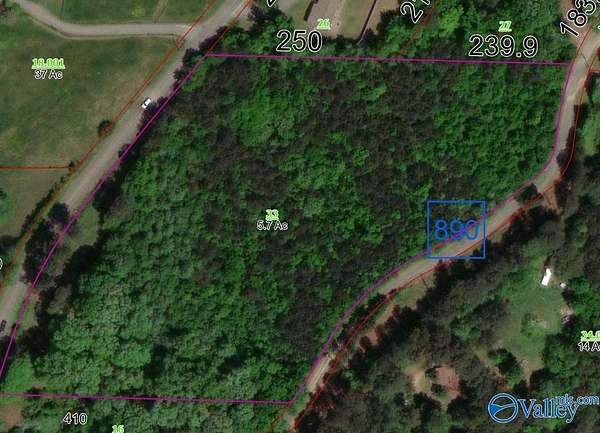 4.9 Acres of Residential Land for Sale in Fort Payne, Alabama