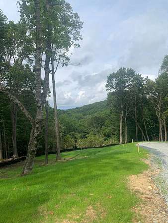 0.98 Acres of Residential Land for Sale in Banner Elk, North Carolina