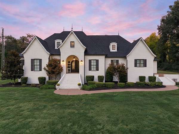 5 Acres of Land with Home for Sale in Lebanon, Tennessee