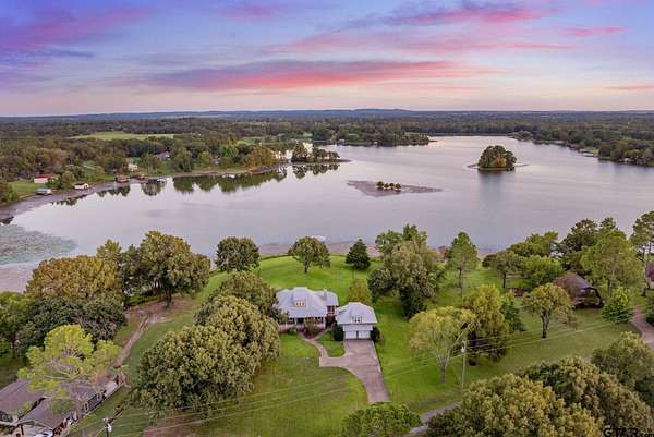 2 Acres of Land with Home for Sale in Murchison, Texas
