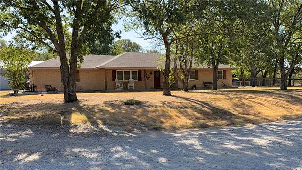 2.52 Acres of Land with Home for Sale in Leonard, Texas