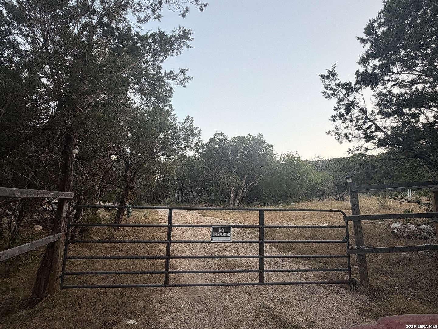 1.65 Acres of Residential Land for Sale in Lakehills, Texas