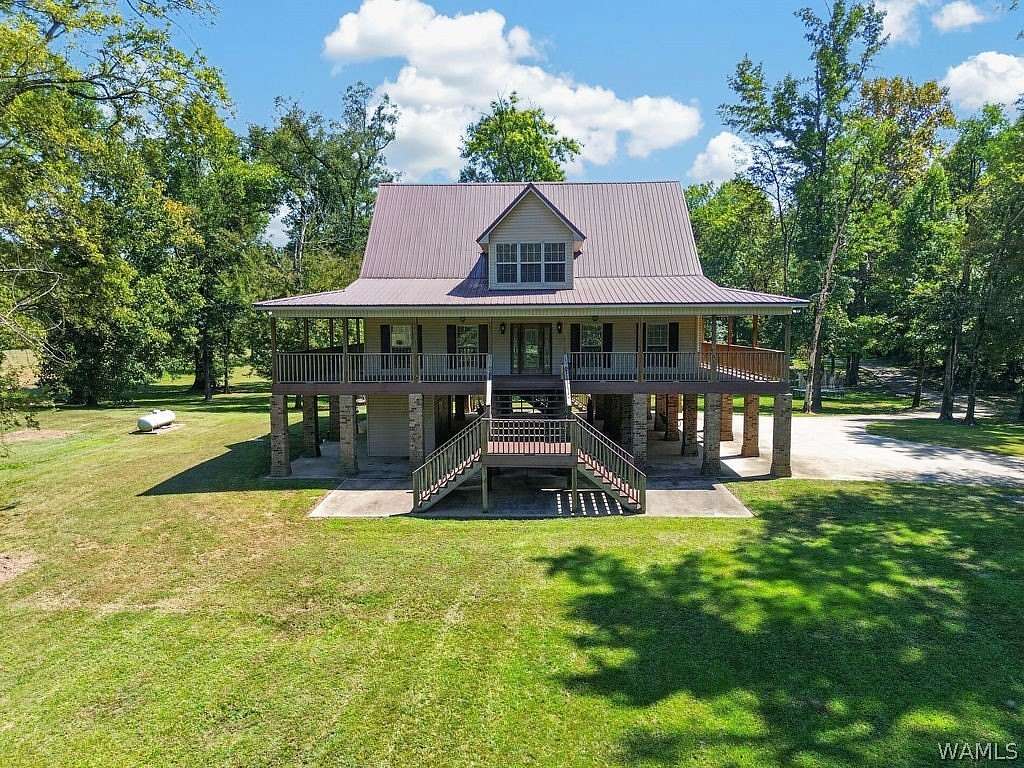 6 Acres of Land with Home for Sale in Moundville, Alabama