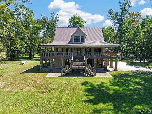 6 Acres of Land with Home for Sale in Moundville, Alabama