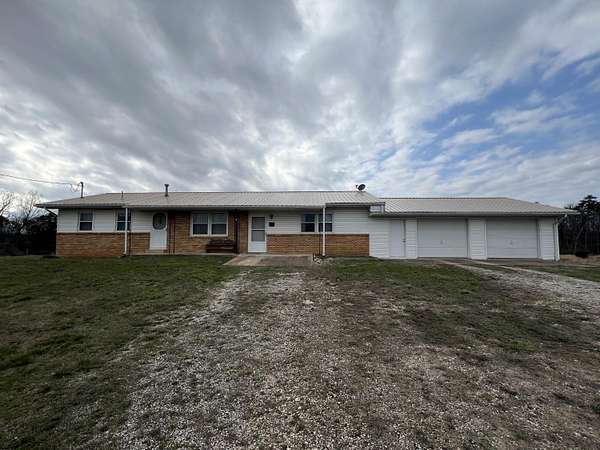39.7 Acres of Agricultural Land with Home for Sale in Birch Tree, Missouri