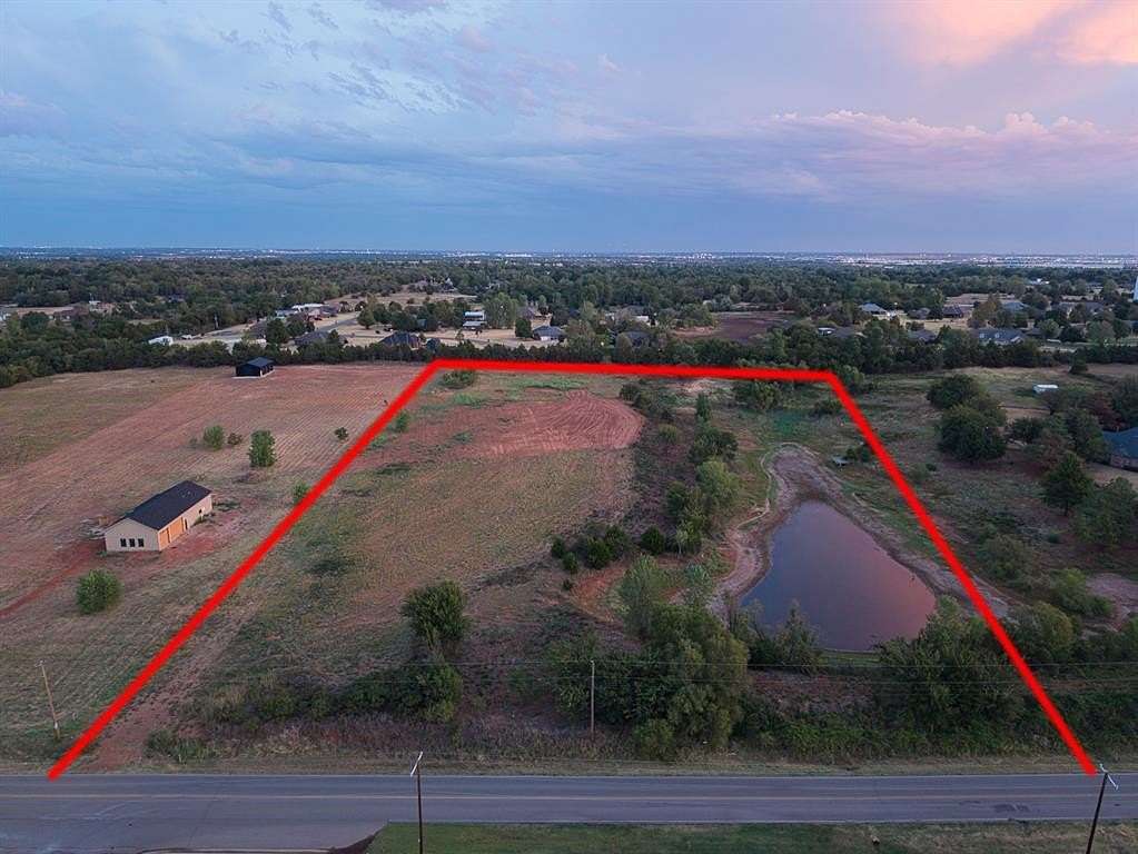 9 Acres of Residential Land for Sale in Mustang, Oklahoma