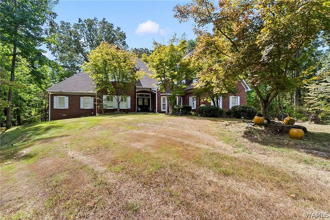 2.66 Acres of Land with Home for Sale in Tuscaloosa, Alabama
