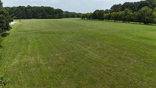 2 Acres of Residential Land for Sale in Cross Plains, Tennessee