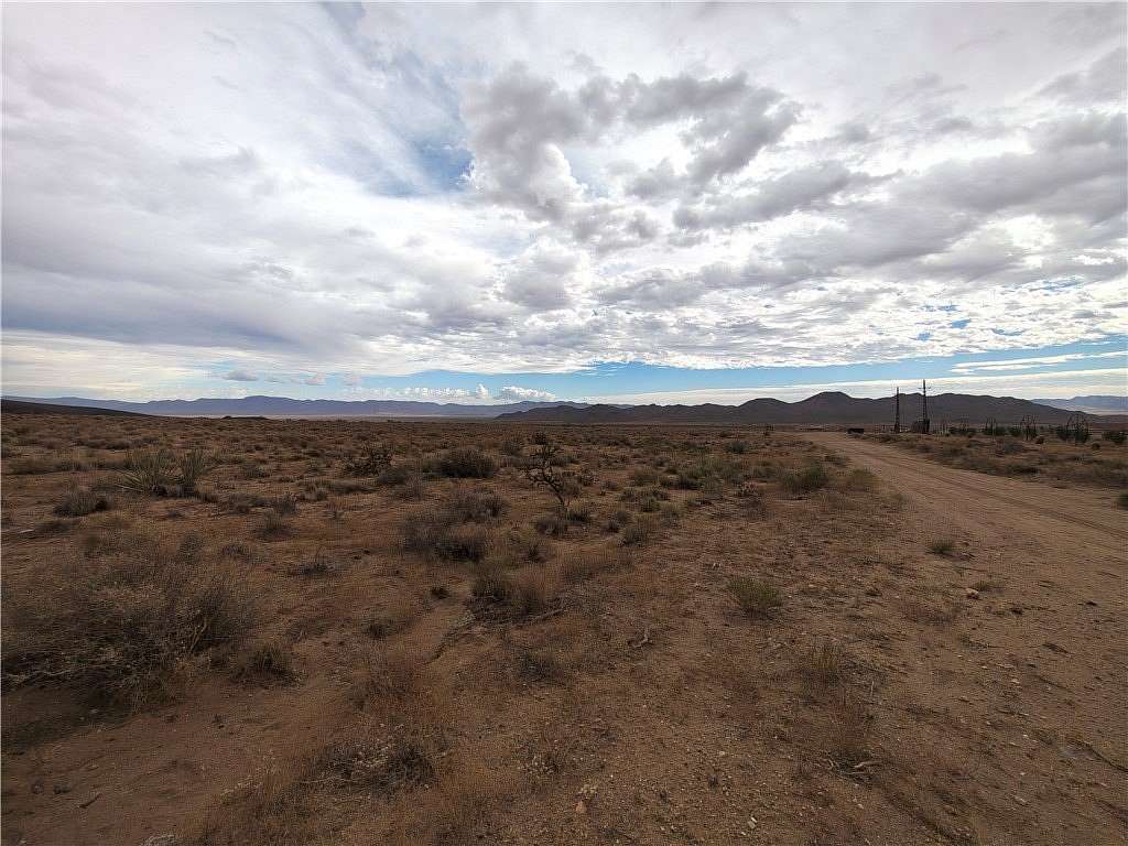 10 Acres of Land for Sale in Kingman, Arizona
