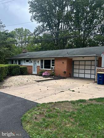 2 Acres of Land with Home for Lease in Lewisberry, Pennsylvania