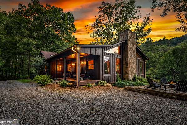 20.7 Acres of Land with Home for Sale in Epworth, Georgia