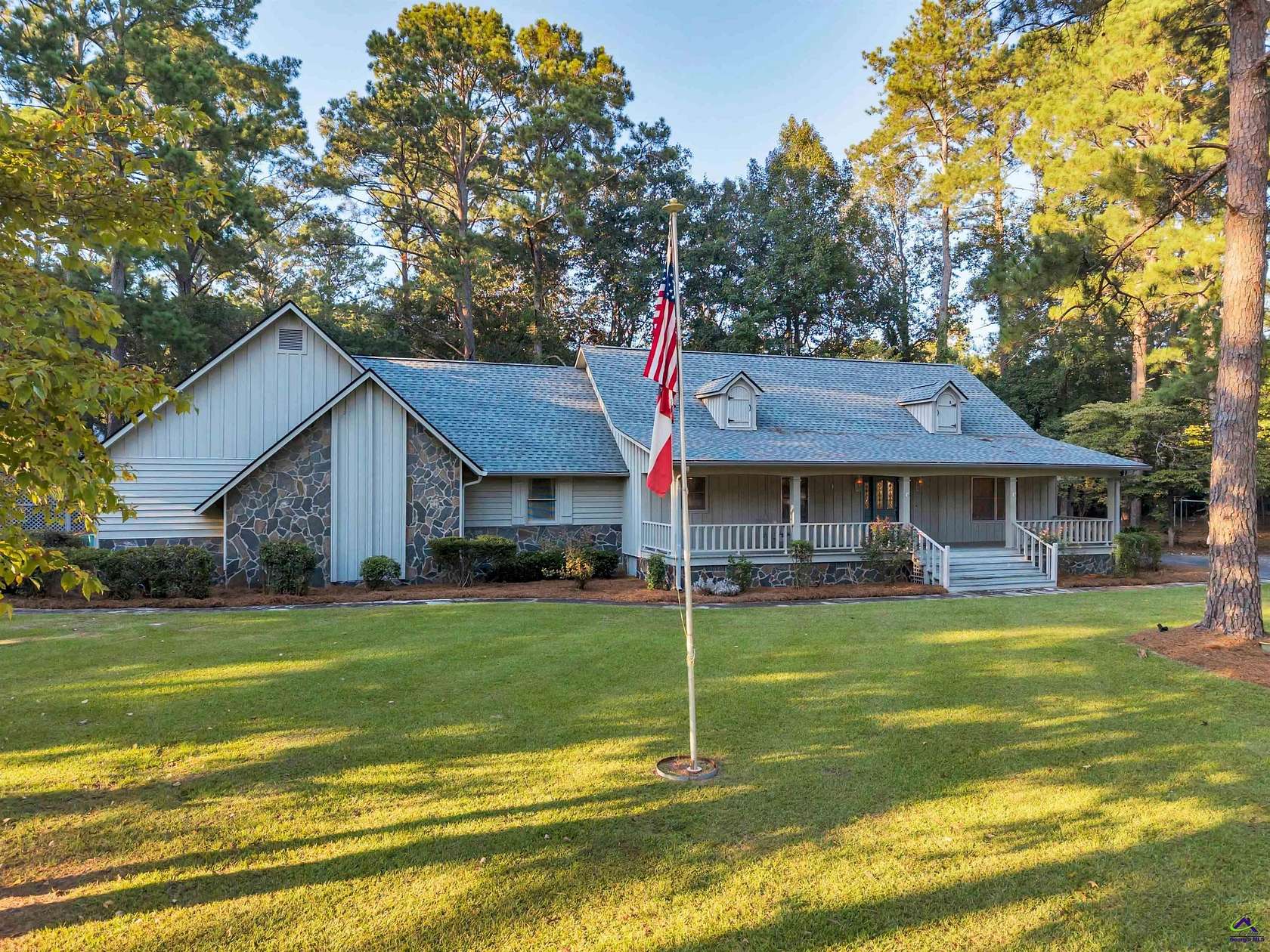 2.32 Acres of Land with Home for Sale in Cochran, Georgia