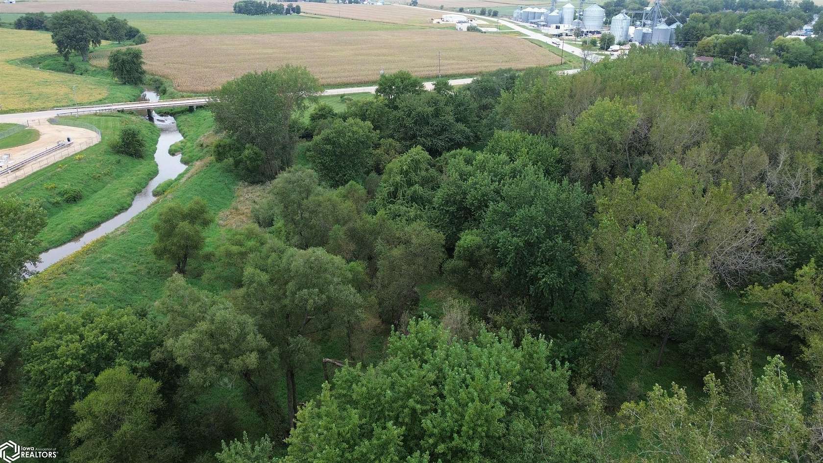 34 Acres of Land for Sale in Wheatland, Iowa