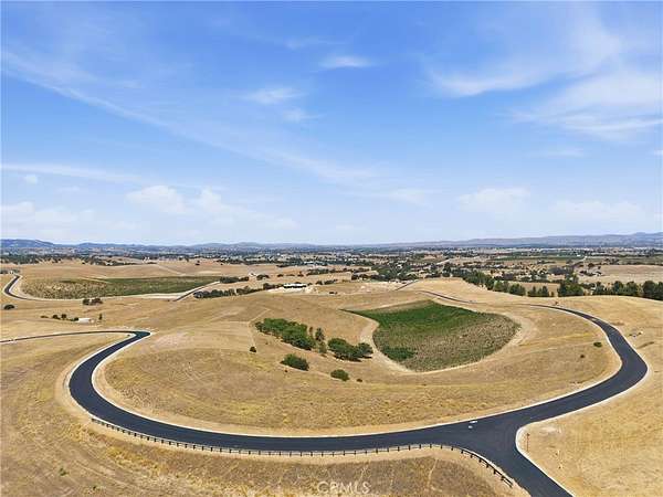 125 Acres of Agricultural & Residential Land for Sale in Paso Robles, California