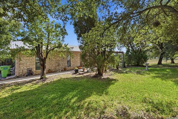 1.53 Acres of Land with Home for Sale in San Antonio, Texas