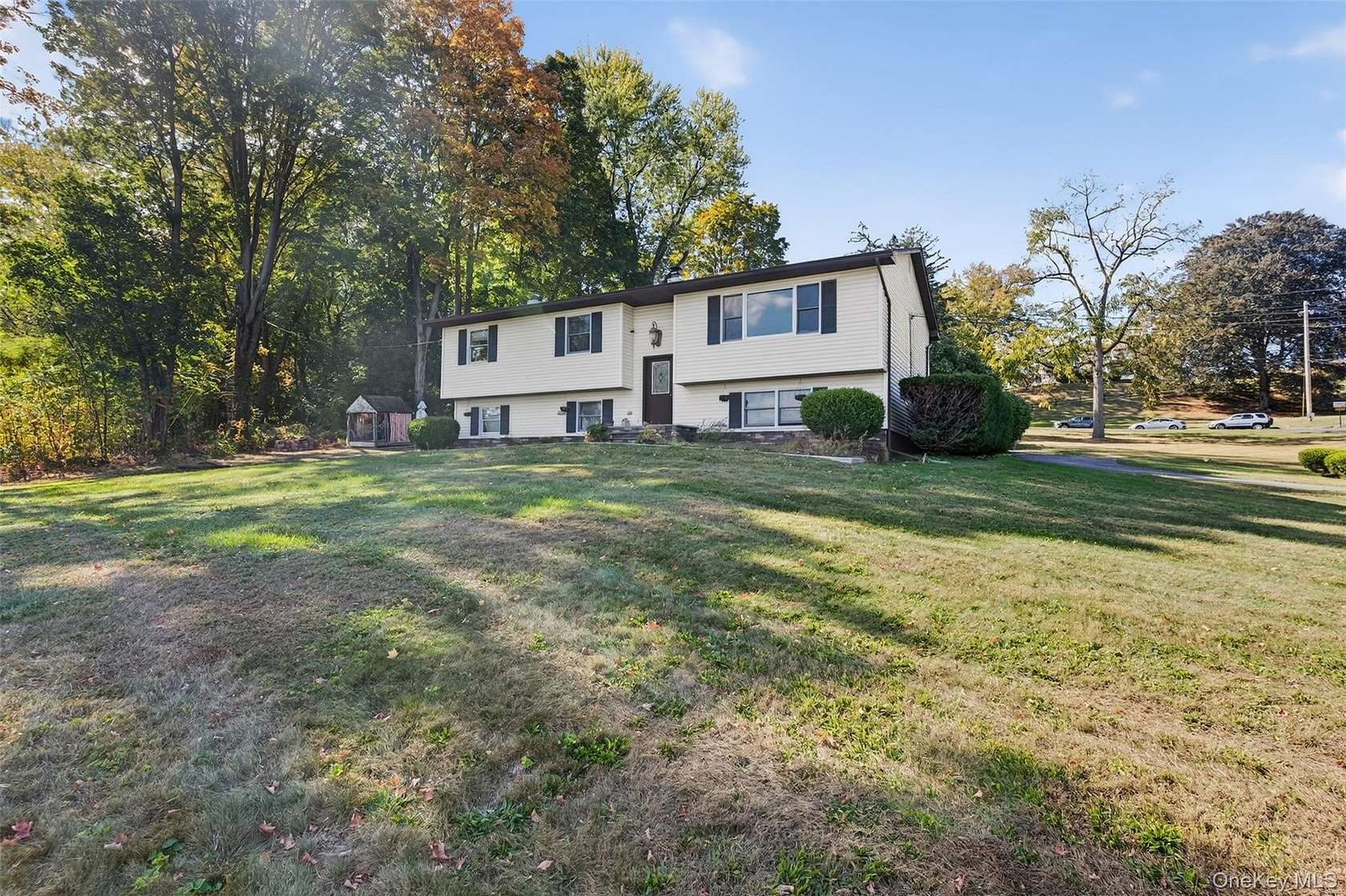 2.1 Acres of Land with Home for Lease in Marlboro, New York