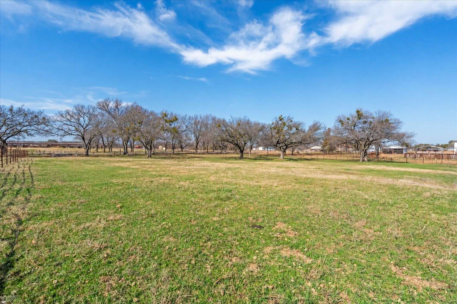1.1 Acres of Residential Land for Sale in Springtown, Texas