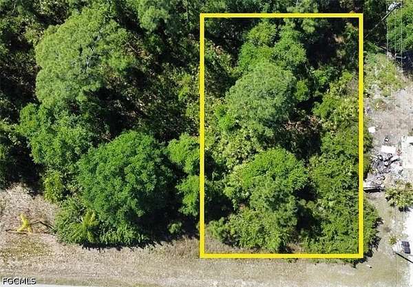 0.25 Acres of Residential Land for Sale in Lehigh Acres, Florida
