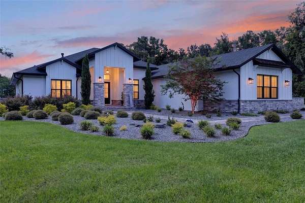 9.8 Acres of Land with Home for Sale in Ocala, Florida