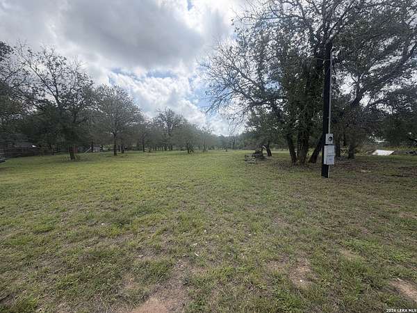 1 Acre of Residential Land for Sale in San Antonio, Texas