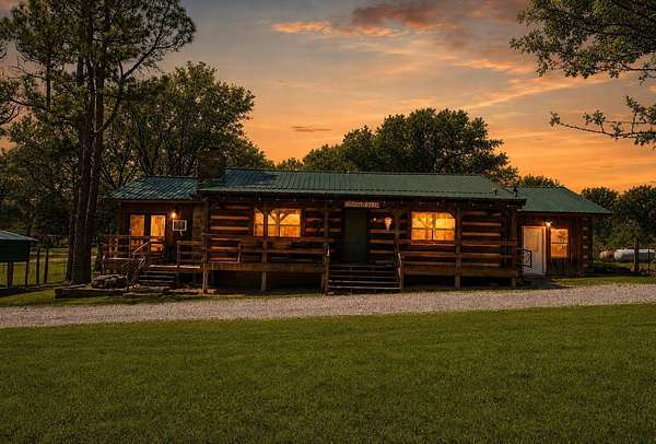400 Acres of Land with Home for Sale in Elmore City, Oklahoma
