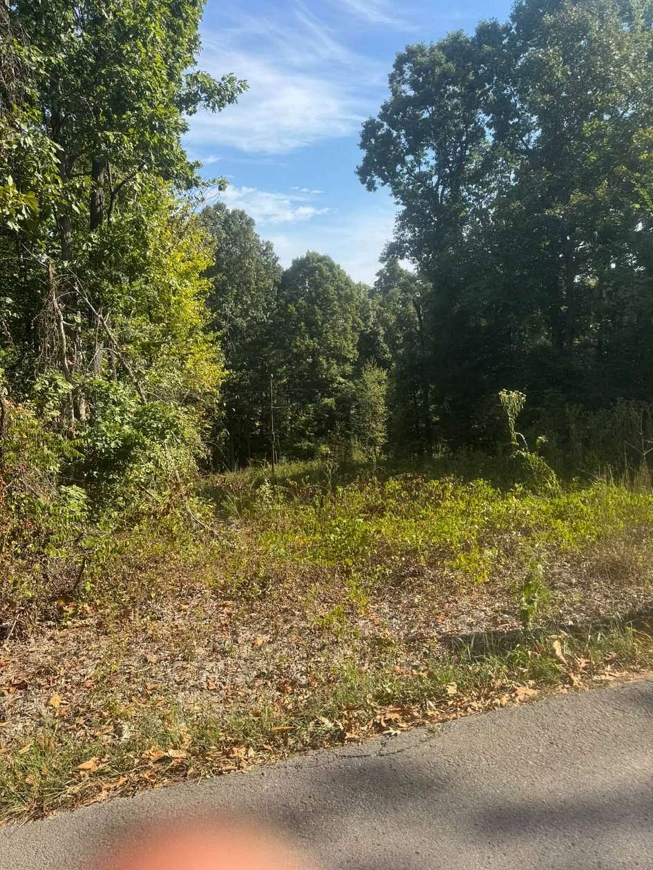 9 Acres of Residential Land for Sale in Belton, Kentucky