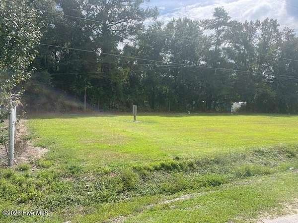 1 Acre of Land for Sale in Bladenboro, North Carolina