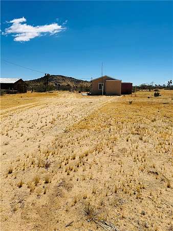 1 Acre of Land with Home for Sale in Landers, California