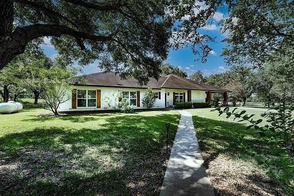 10 Acres of Land with Home for Sale in Columbus, Texas