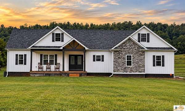 4 Acres of Land with Home for Sale in Horse Cave, Kentucky