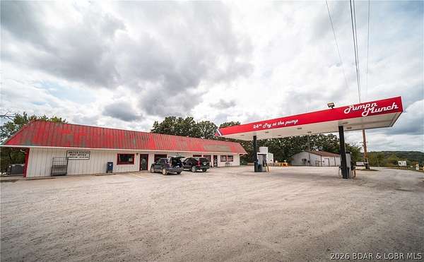 3.25 Acres of Improved Commercial Land for Sale in Edwards, Missouri