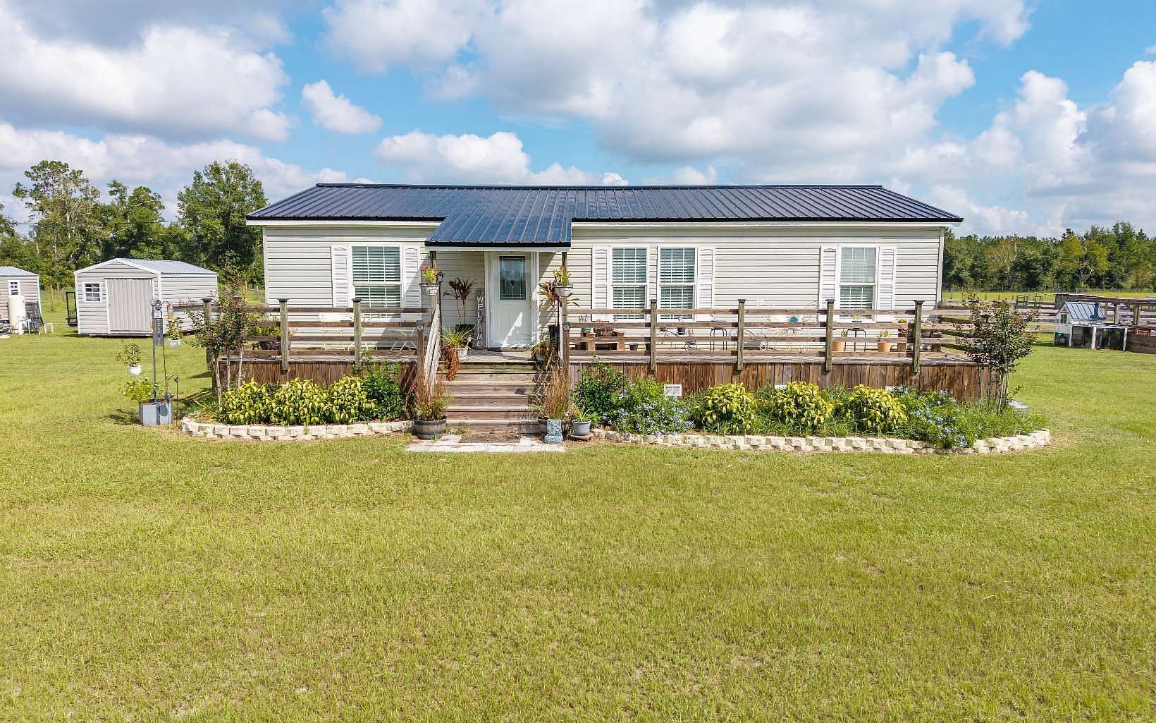 15 Acres of Land with Home for Sale in Live Oak, Florida