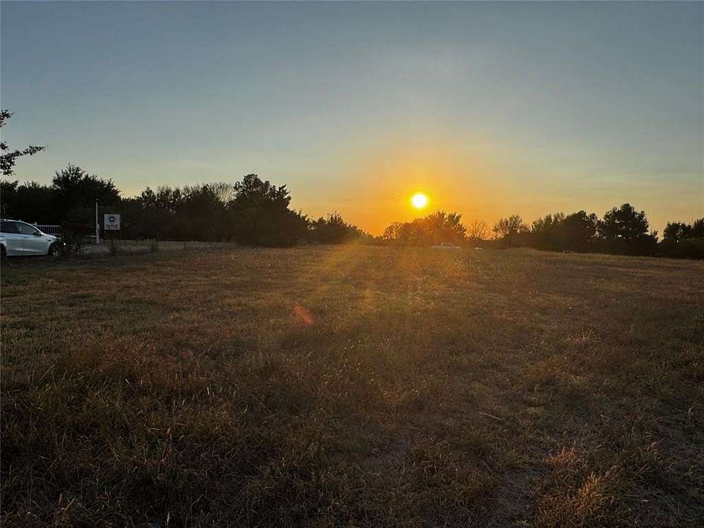 2 Acres of Residential Land for Sale in Edmond, Oklahoma