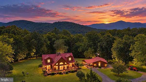 32.2 Acres of Recreational Land with Home for Sale in Sperryville, Virginia
