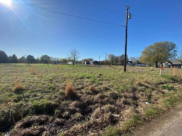 2.15 Acres of Land with Home for Sale in Seven Points, Texas