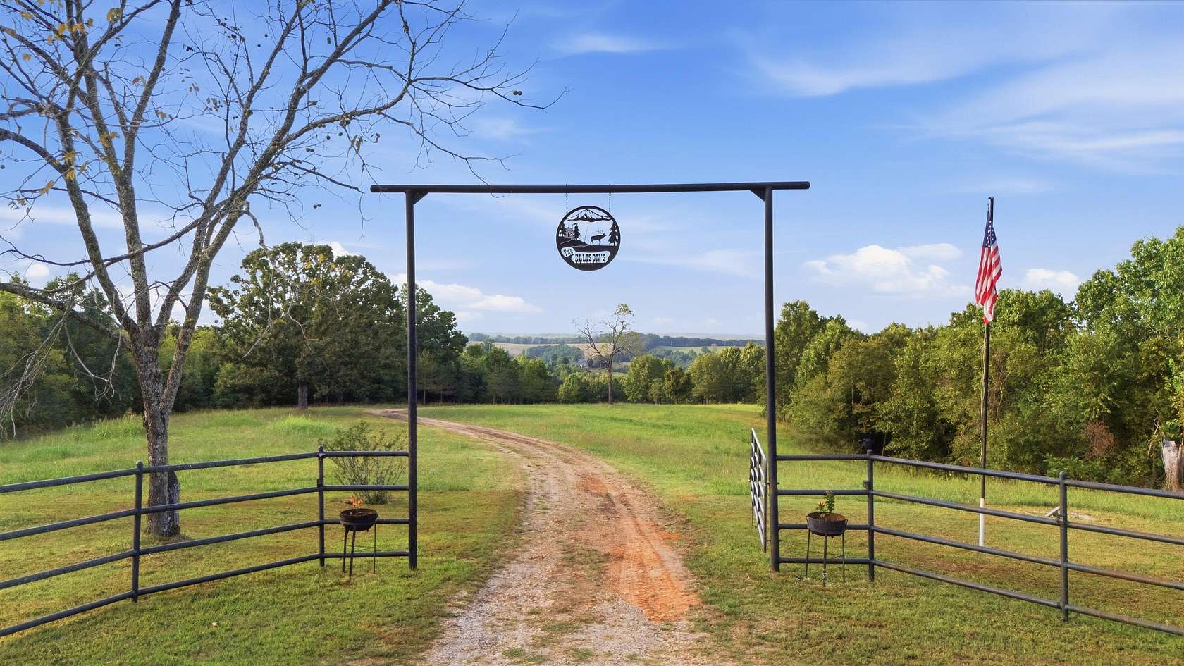 102 Acres of Land with Home for Sale in Willow Springs, Missouri