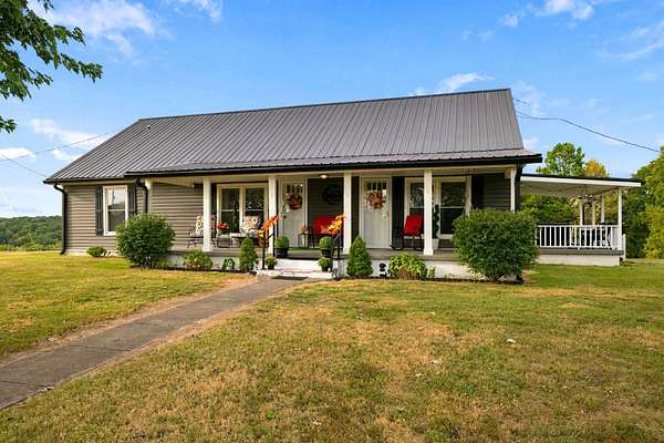 3 Acres of Land with Home for Sale in Dickson, Tennessee