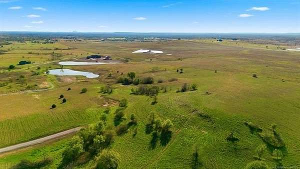 10 Acres of Residential Land for Sale in Skiatook, Oklahoma