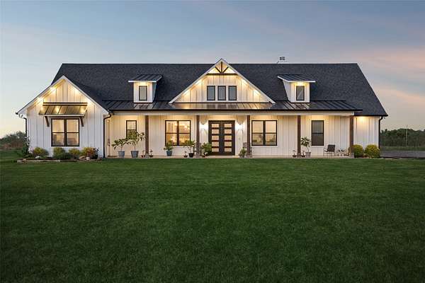 26.5 Acres of Land with Home for Sale in Gainesville, Texas