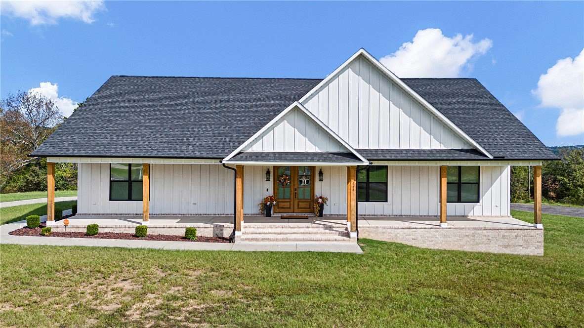 1.56 Acres of Land with Home for Sale in Russellville, Arkansas