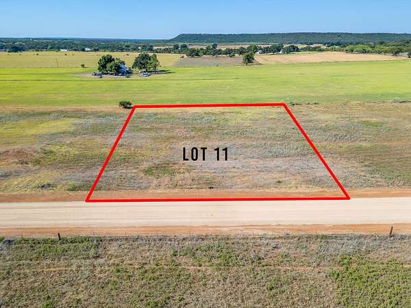 1 Acre of Mixed-Use Land for Sale in Mineral Wells, Texas