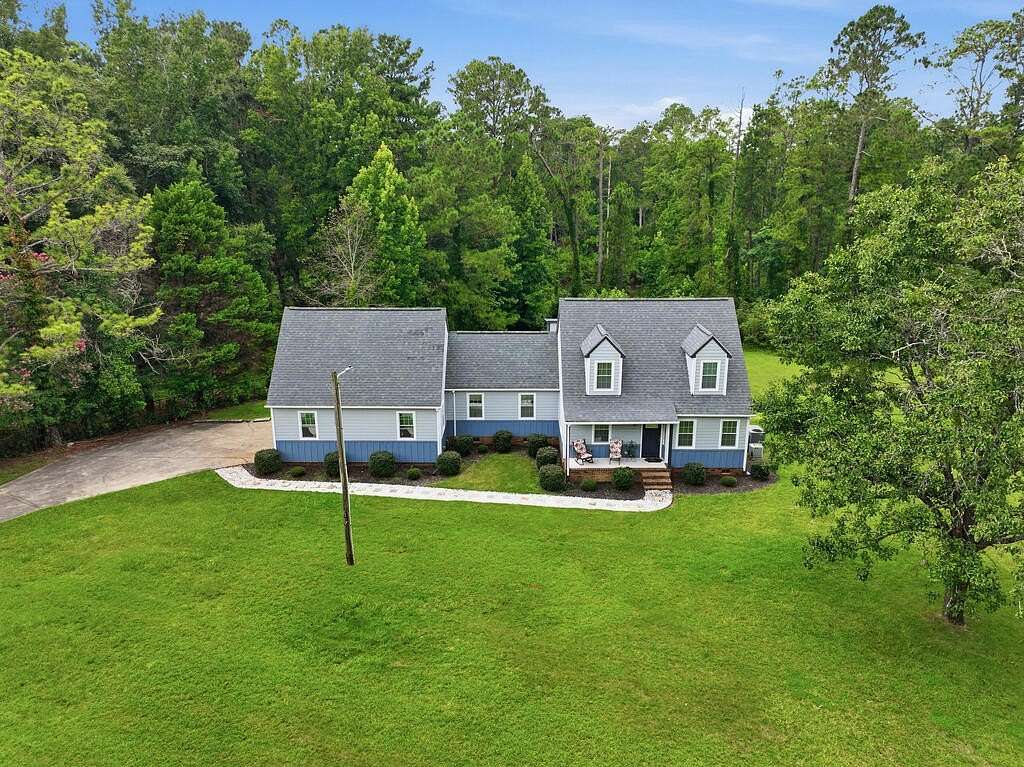 1.66 Acres of Land with Home for Sale in Americus, Georgia