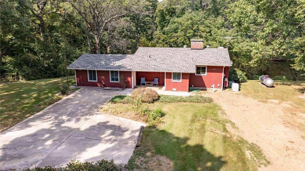 17.4 Acres of Recreational Land for Sale in Bunker Hill, Illinois
