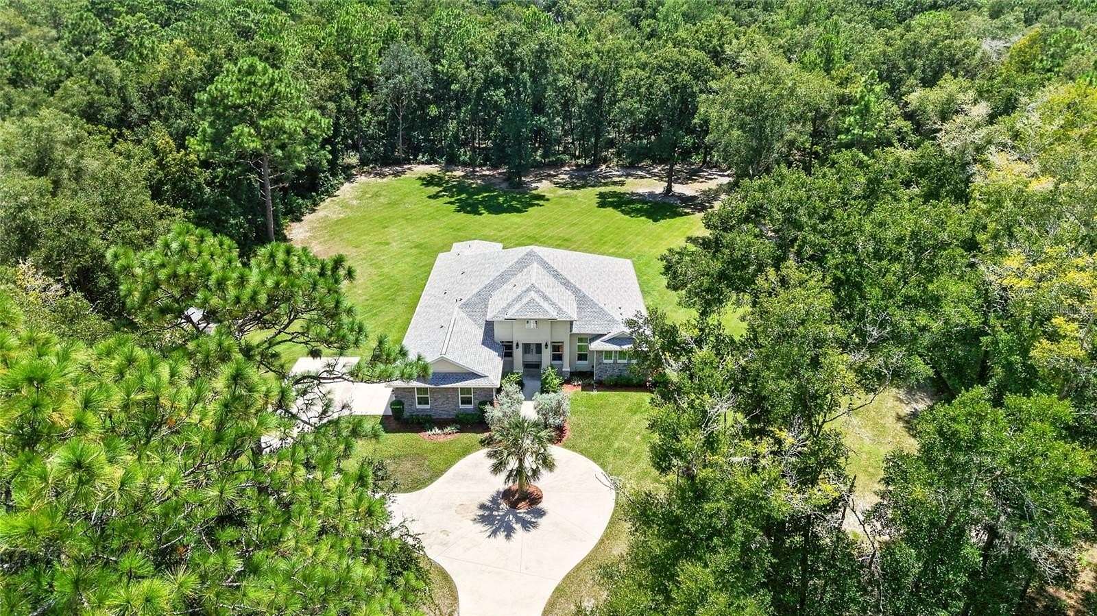 5.13 Acres of Land with Home for Sale in Silver Springs, Florida